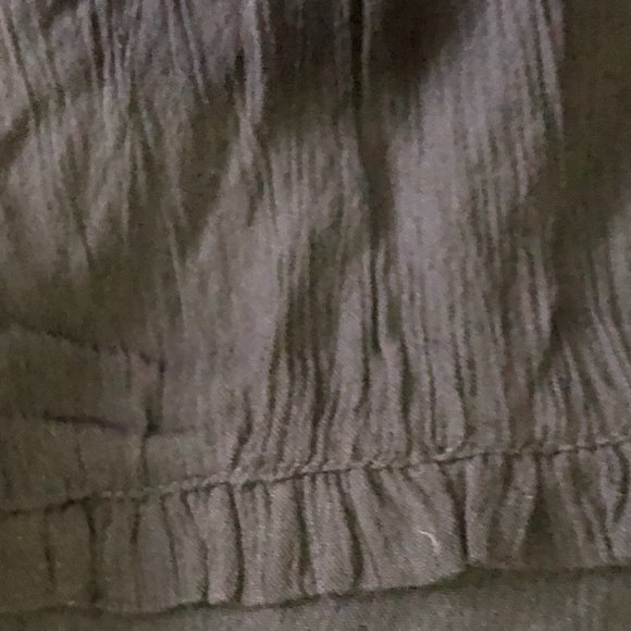 CeCe Smocked Waist Tiered High/Low Midi Skirt Black Large - Picture 9 of 9